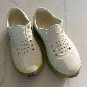 Native Robbie Roam Kids White Slip-On Water Shoes with Green Trim